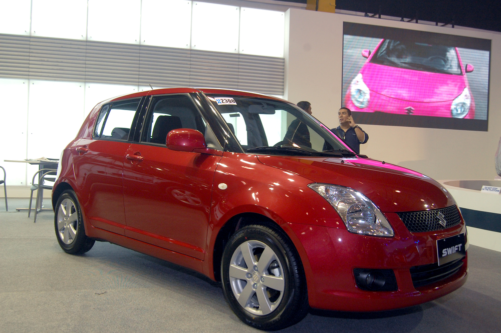 Top Hatchback Suzuki Swift