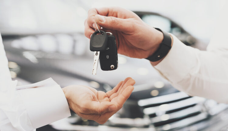 How to buy a new car in the UAE - Guide