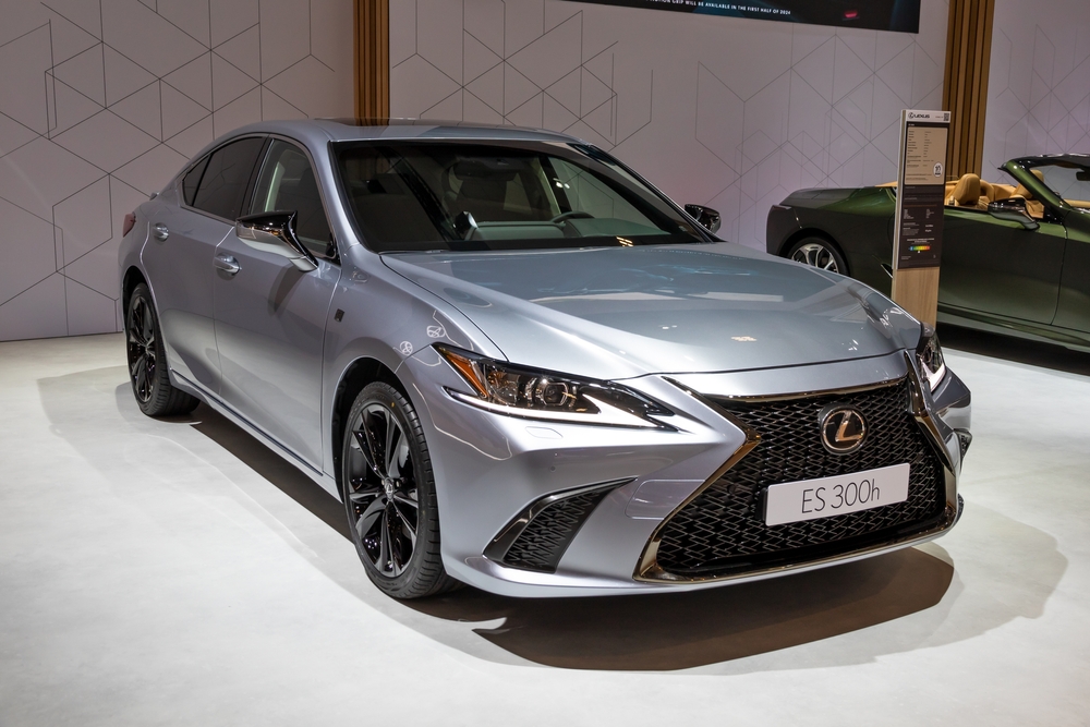 Lexus ES hybrid car