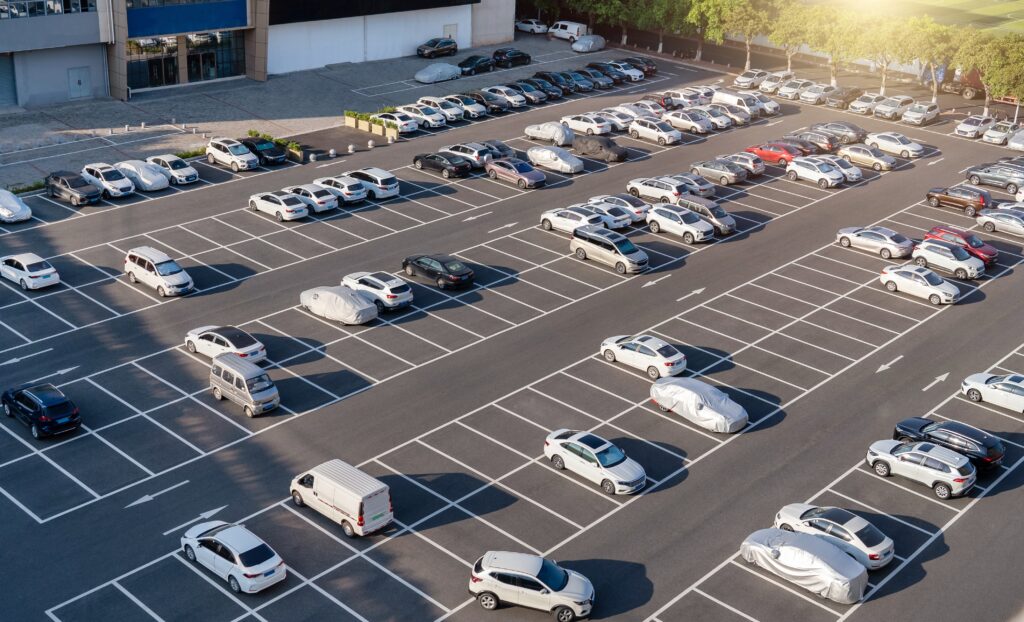 مواقف السيارات الذكية المدفوعة