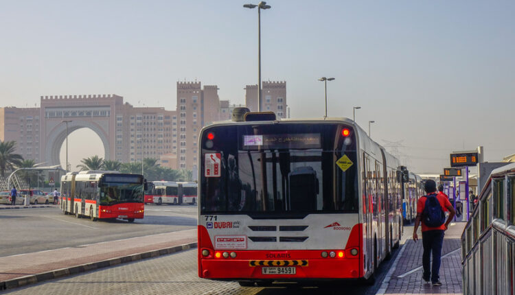 خدمة الحافلات حسب الطلب