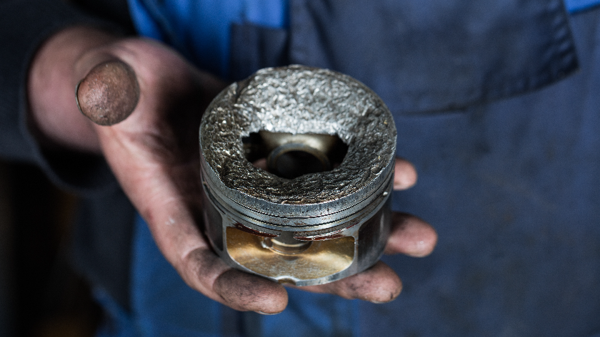 محرك السيارة