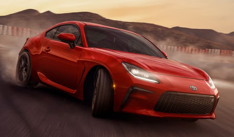 أفضل السيارات السريعة والرخيصة في الإمارات