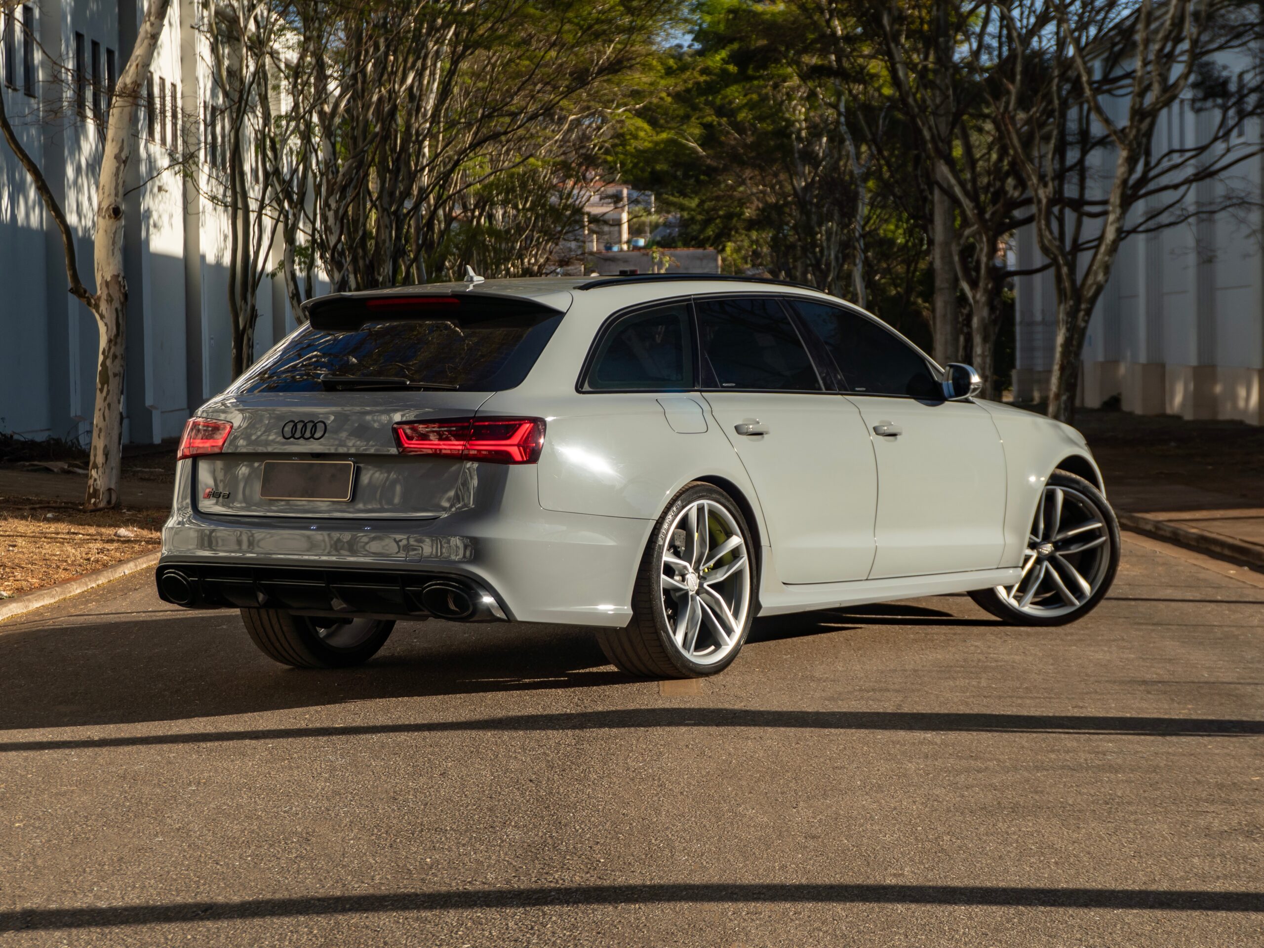 أودي RS6 أفانت