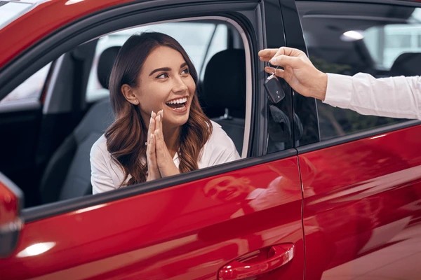 Buying used cars in Dubai 2025 – satisfied car owner