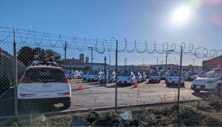 خدمة الروبوتاكسي