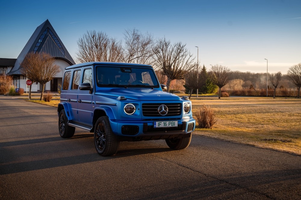 رينج روفر سبورت P360 و مرسيدس-بنز G580