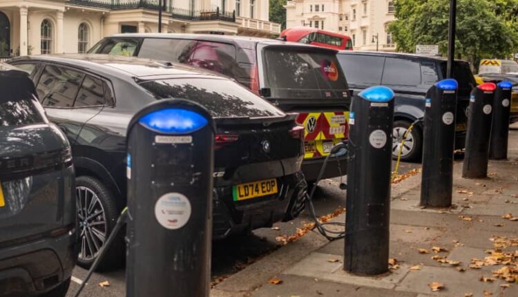 برنامج دعم السيارات الكهربائية