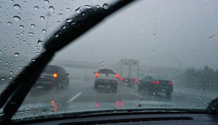 منع الانزلاق المائي