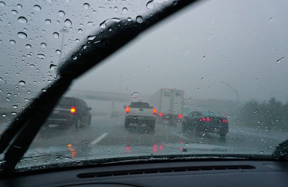 منع الانزلاق المائي