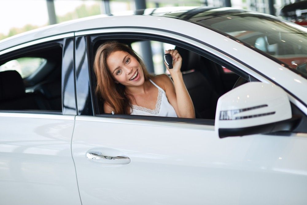 Selling a Car in Abu Dhabi with keys and documents| Arabwheels.ae