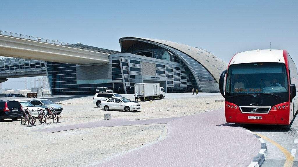 Major bus stations connecting Abu Dhabi and Dubai through E100, E101, and E102 routes.|Arabwheels.ae