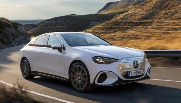 Mercedes-Benz Q2 sales